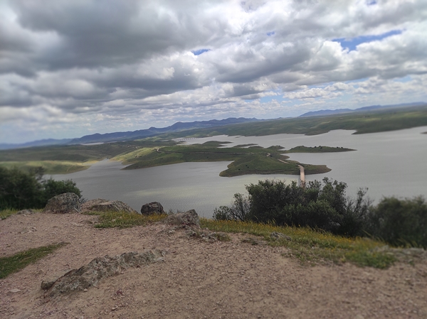 Detalle del terreno en la subida al Cerro Masatrigo