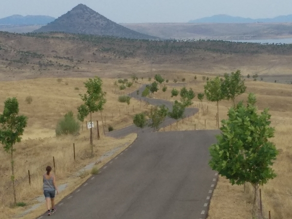Paisaje de dehesa en el camino a la playa