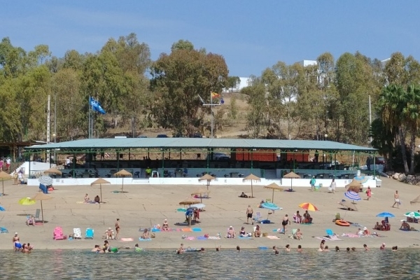 Deportes acuáticos en el Embalse de Orellana